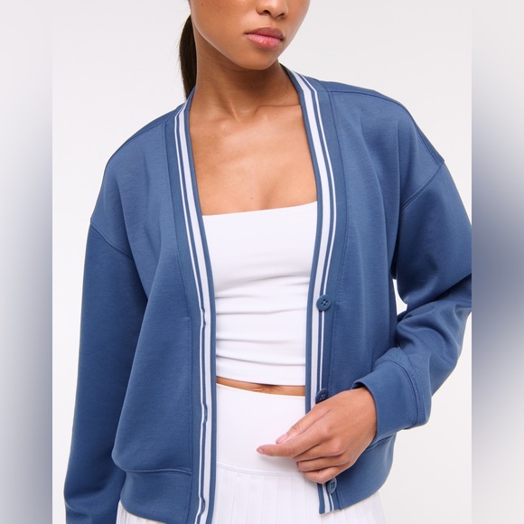 YPB neoKNIT Cardigan - Blue Size Medium New With Tags‎ - Picture 4 of 11